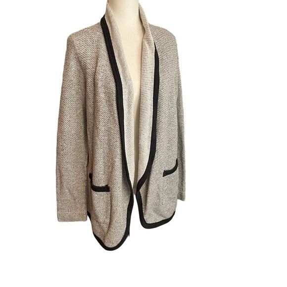Three Dots Open Front Oversized Knit Cardigan Size Medium
Soft stretchy material - Picture 6 of 8